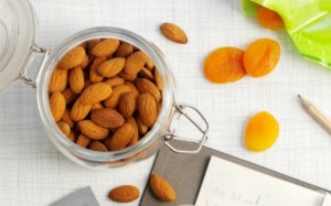 4.almonds-and-dried-apricots